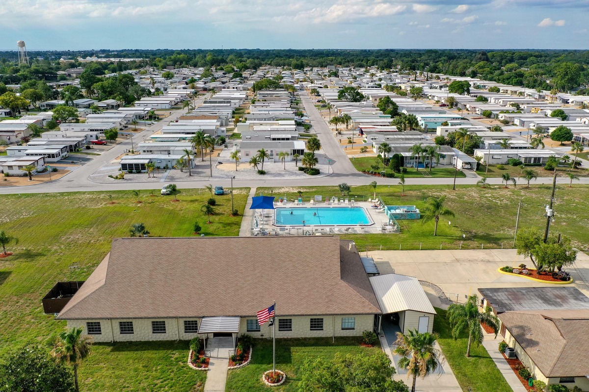 12300 Longhorn Dr, Ponderosa Park, FL 34667 | SmartReal