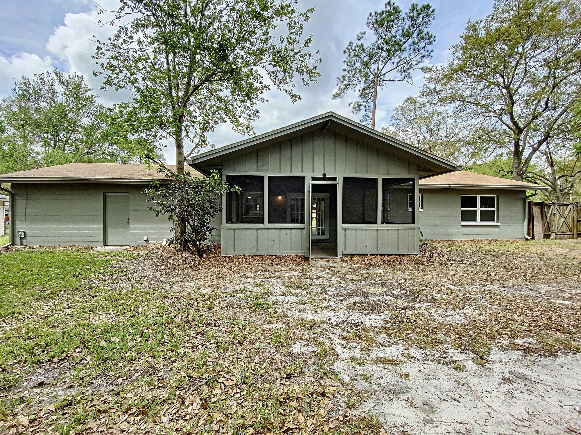 5621 NW 30th Terrace, Gainesville, FL 32653 SmartReal