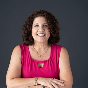 Karyn Scech